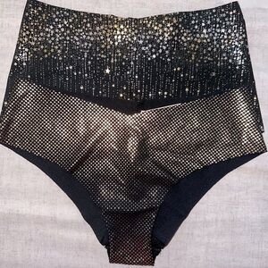 New Victoria Secret Panties Size M